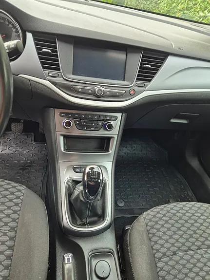 Opel Astra 2019 photo 3