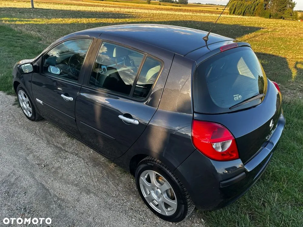 Renault Clio 2009 photo 5