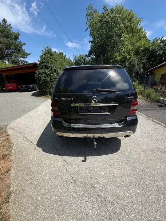 Mercedes-Benz M-Class 2008 photo 2