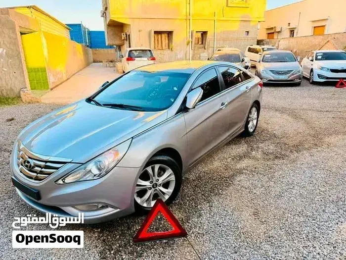 Hyundai Sonata 2012 photo 2