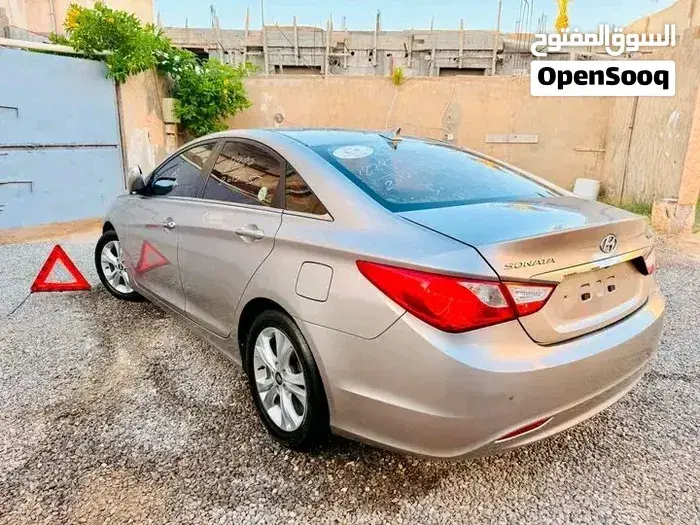 Hyundai Sonata 2012 photo 4