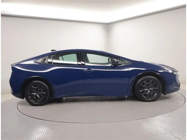Toyota Prius 2026 photo 2
