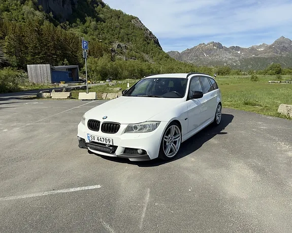 BMW 318D 2010 photo 3