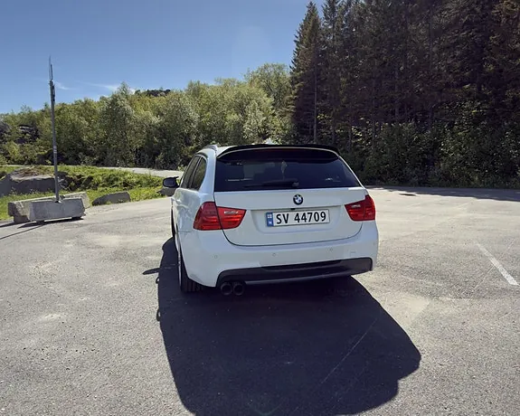 BMW 318D 2010 photo 5