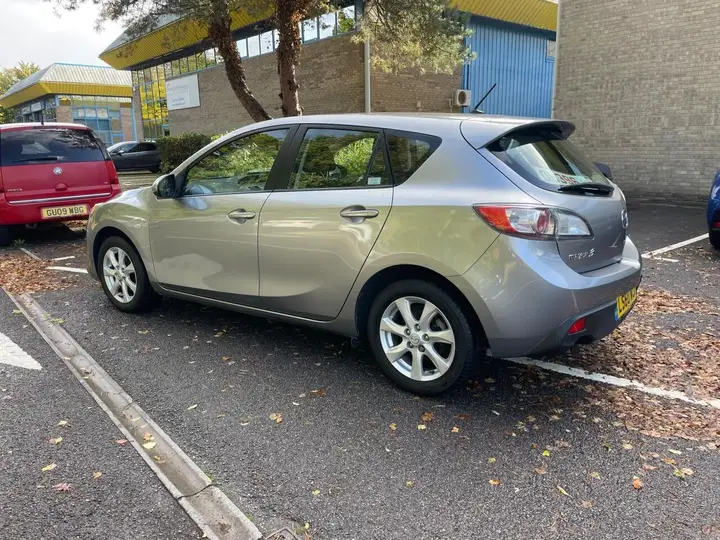 Mazda Mazda3 2010 photo 5