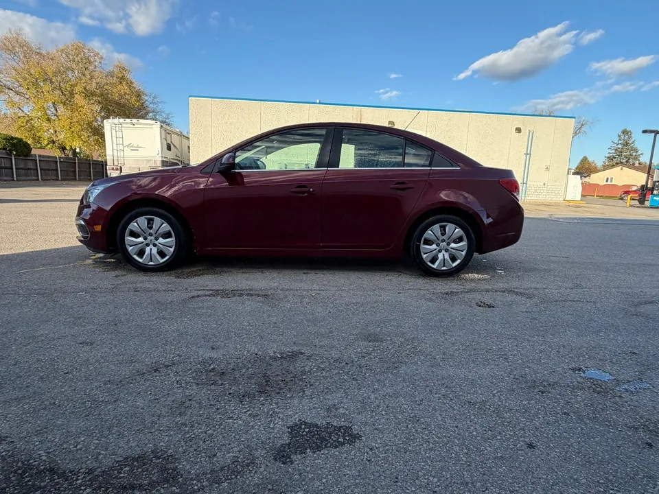 Chevrolet Cruze 2016 photo 2