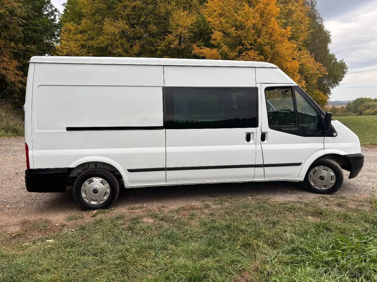 Ford Transit 300 2012 photo 4