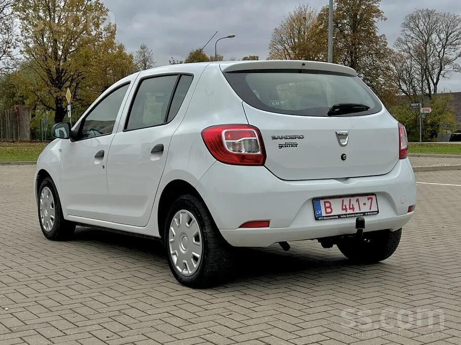 Dacia Sandero 2014 photo 2