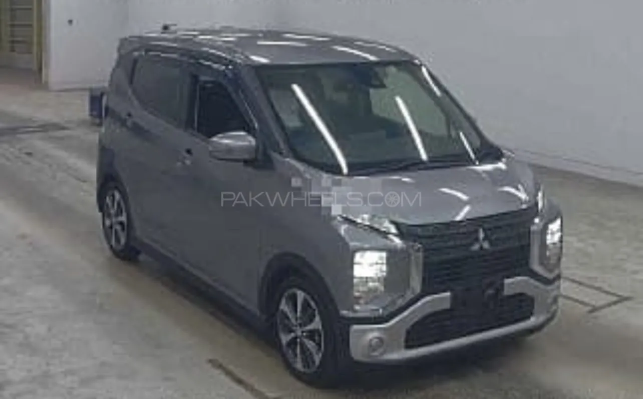 Mitsubishi Ek X