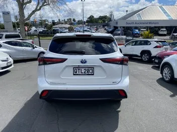 Toyota Highlander 2024 photo 4