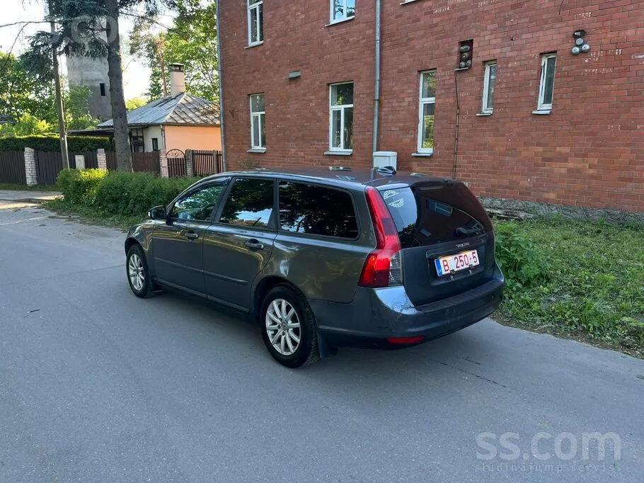 Volvo V50 2008 photo 3