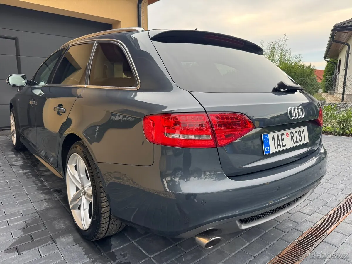 Audi A4 2010 photo 4