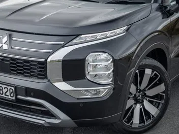 Mitsubishi Outlander 2026 photo 4
