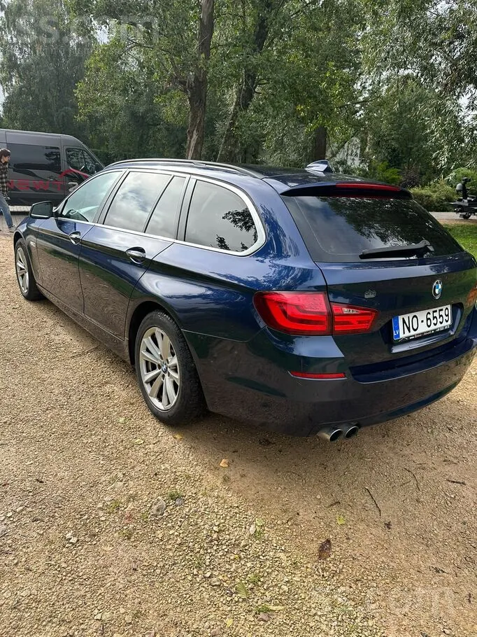 BMW 530 2012 photo 3