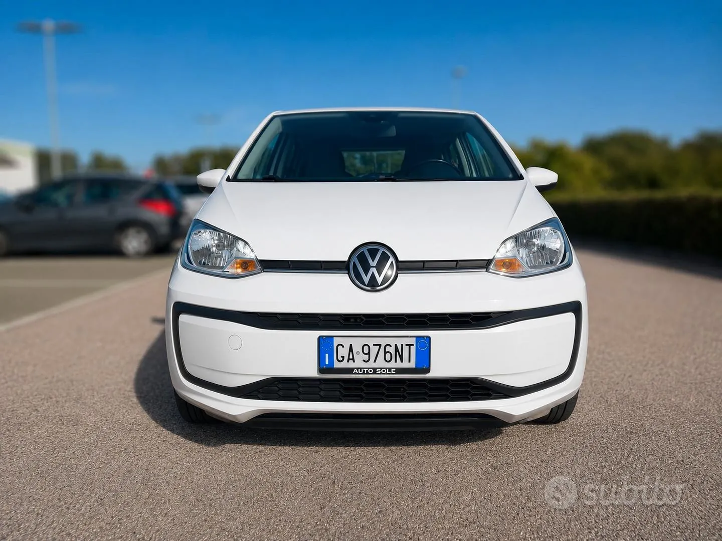 Volkswagen Up 2020 photo 2