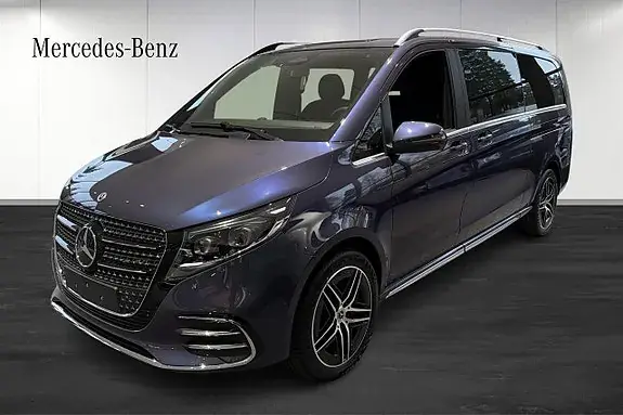 Mercedes-Benz V300 2026 photo 3