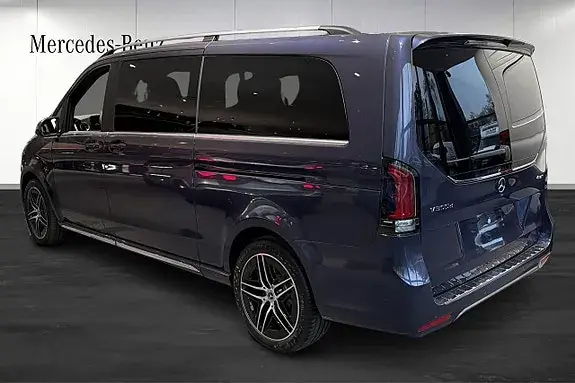 Mercedes-Benz V300 2026 photo 4