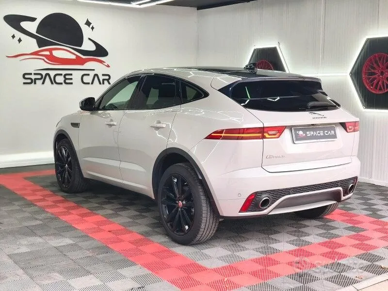 Jaguar E-Pace 2019 photo 5