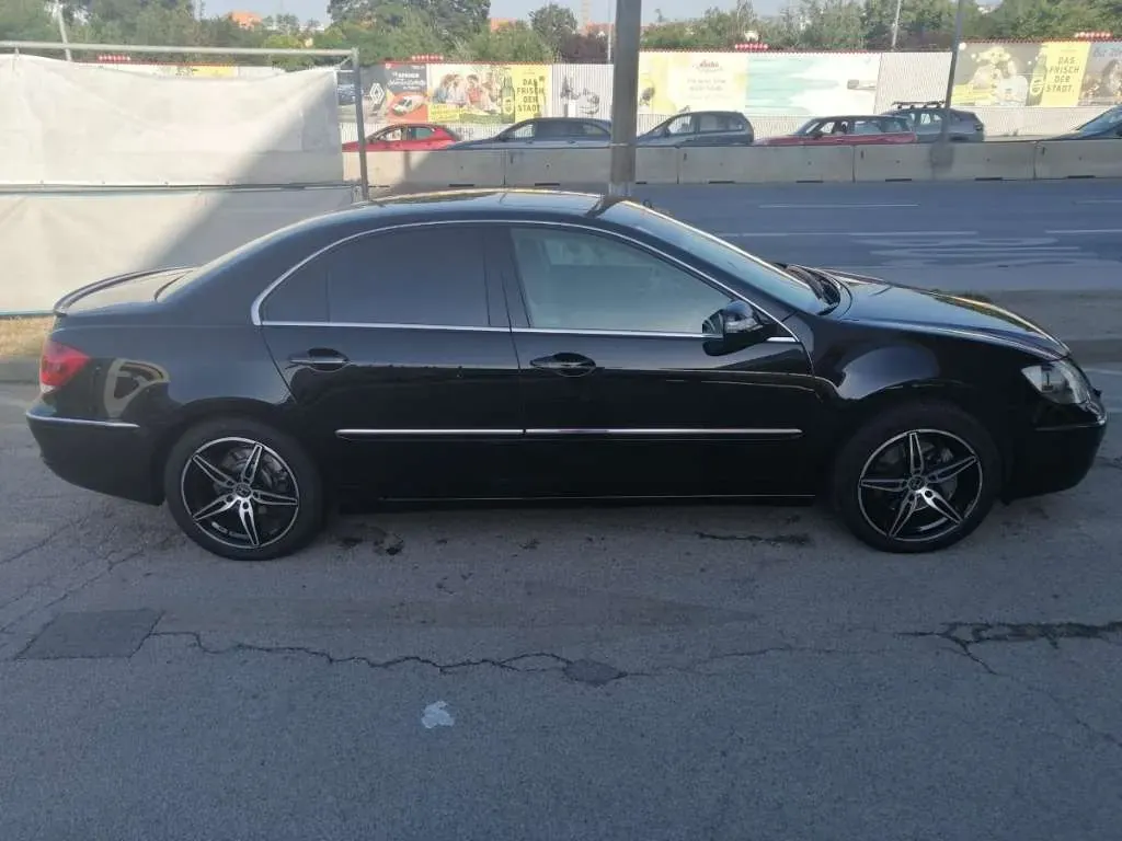 Honda Legend 2006 photo 2