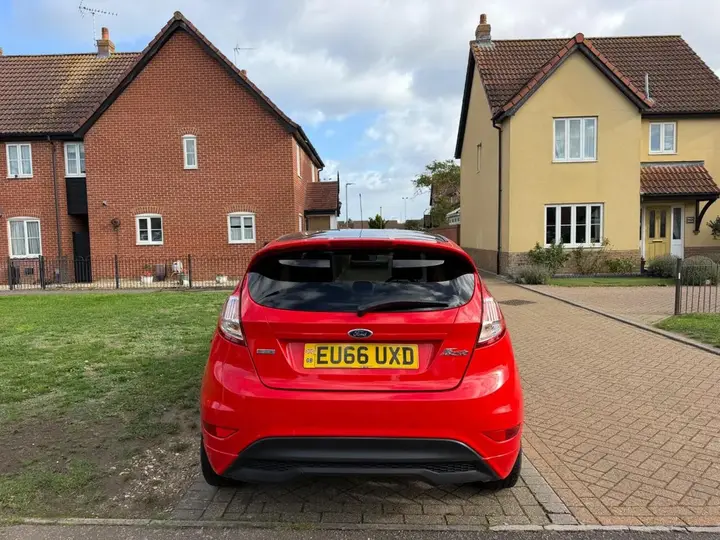 Ford Fiesta 2016 photo 5