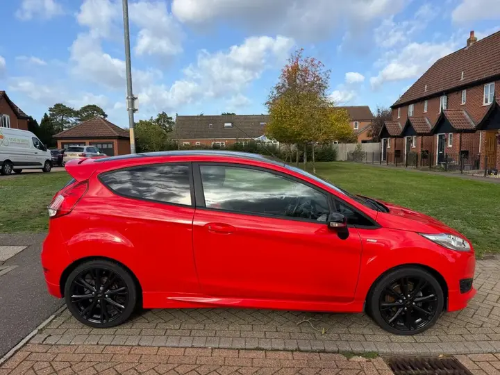 Ford Fiesta 2016 photo 4