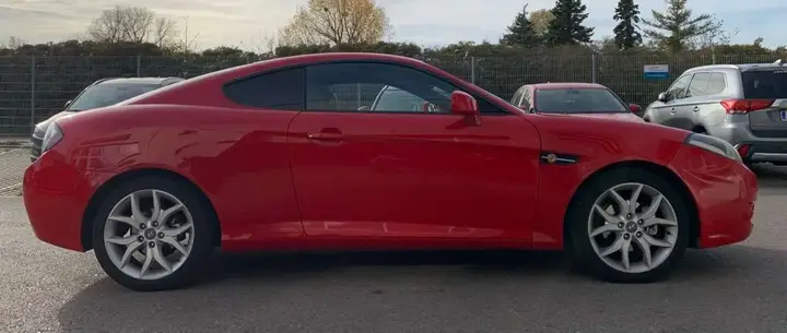 Hyundai Tiburon 2009 photo 3