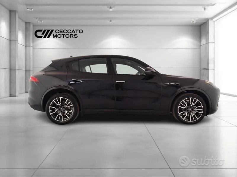 Maserati Levante 2023 photo 3
