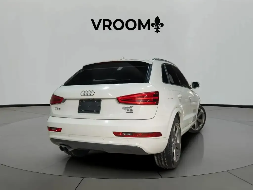 Audi Q3 2015 photo 5