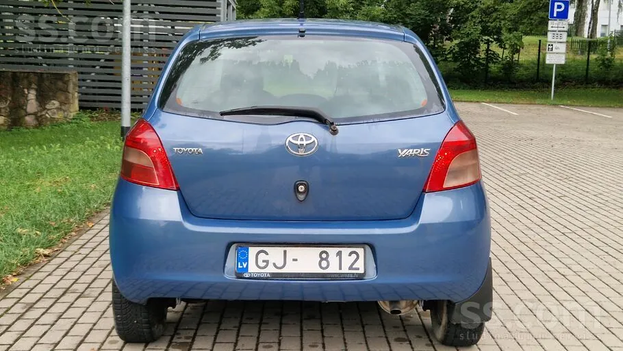 Toyota Yaris 2007 photo 3
