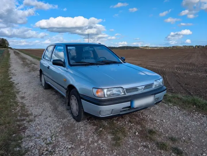 Nissan Sunny