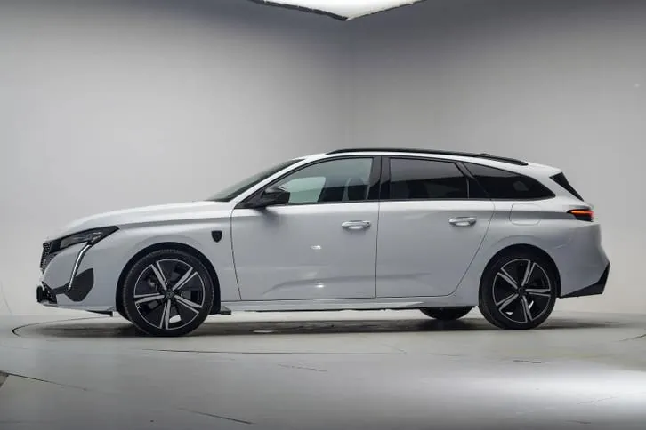 Peugeot 308 2024 photo 2