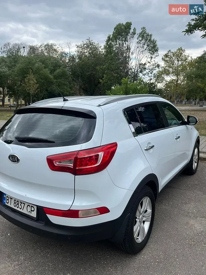Kia Sportage 2011 photo 2