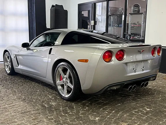 Chevrolet Corvette 2005 photo 3