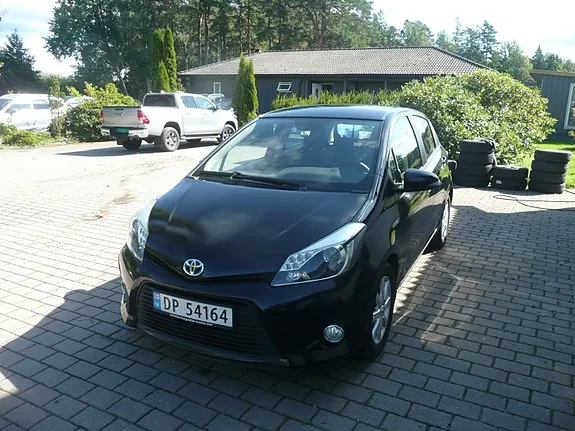 Toyota Yaris 2014 photo 5