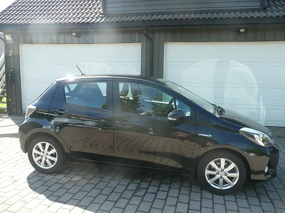 Toyota Yaris 2014 photo 3