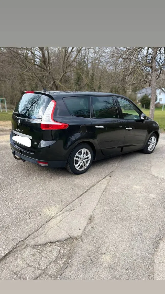 Renault Grand Scenic 2009 photo 2