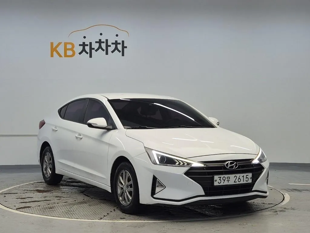 Hyundai Avante 2019 photo 4
