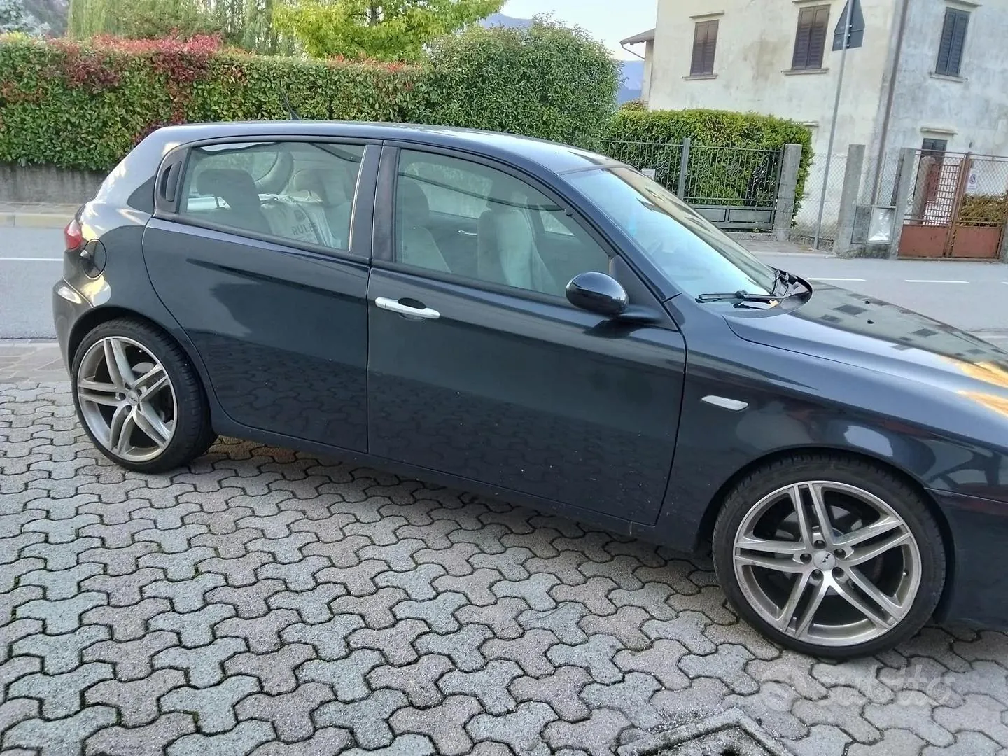 Alfa Romeo 147 2008 photo 3