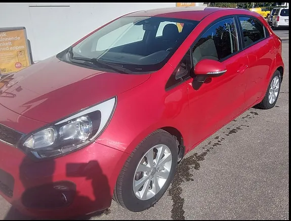 Kia Rio 2013 photo 2