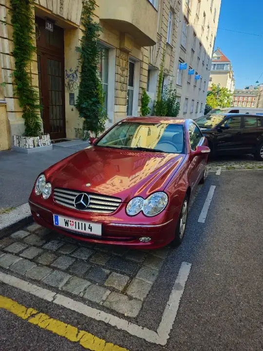Mercedes-Benz Clk-Class 2003 photo 3