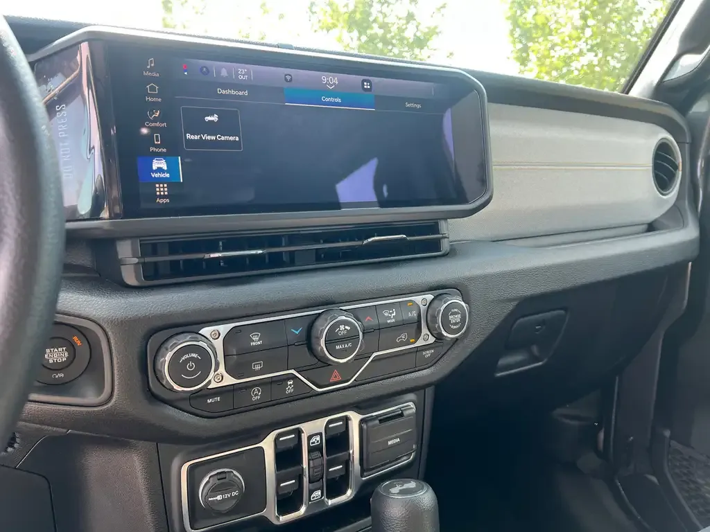 Jeep Wrangler 2025 photo 3