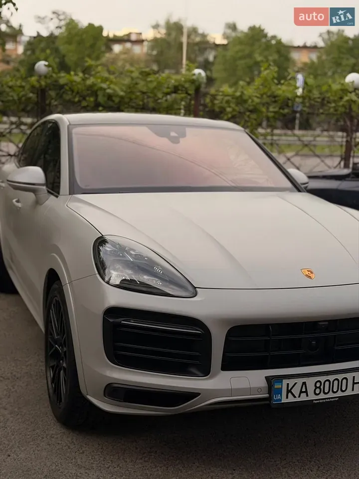 Porsche Cayenne 2022 photo 2
