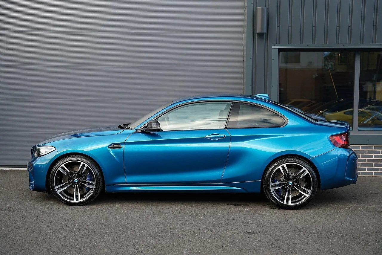 BMW M2 2017 photo 2