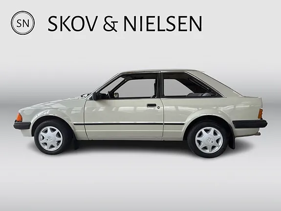 Ford Escort 1982 photo 5