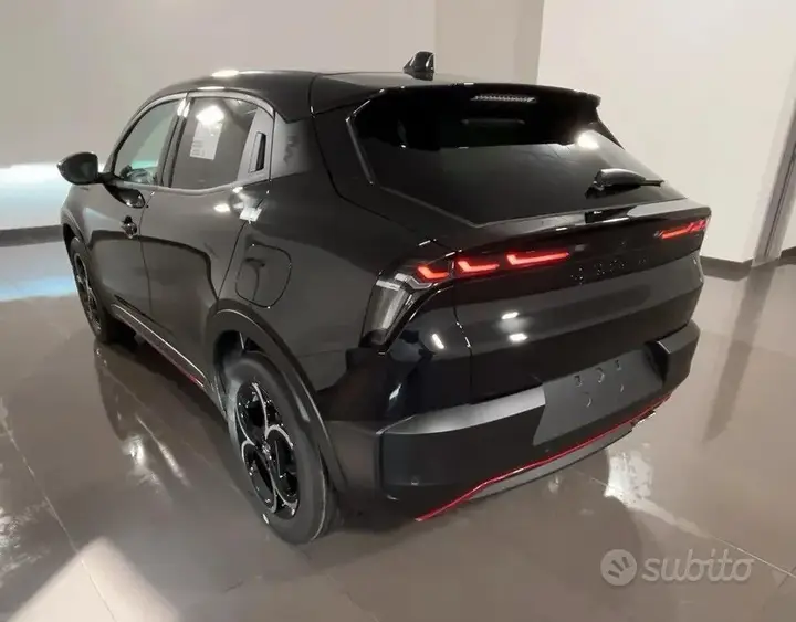 Alfa Romeo Junior 2026 photo 2