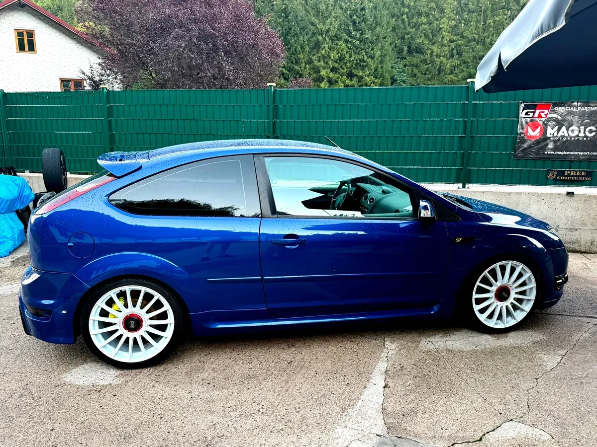 Ford Focus 2006 photo 2