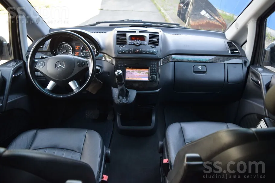 Mercedes-Benz Viano 2014 photo 4