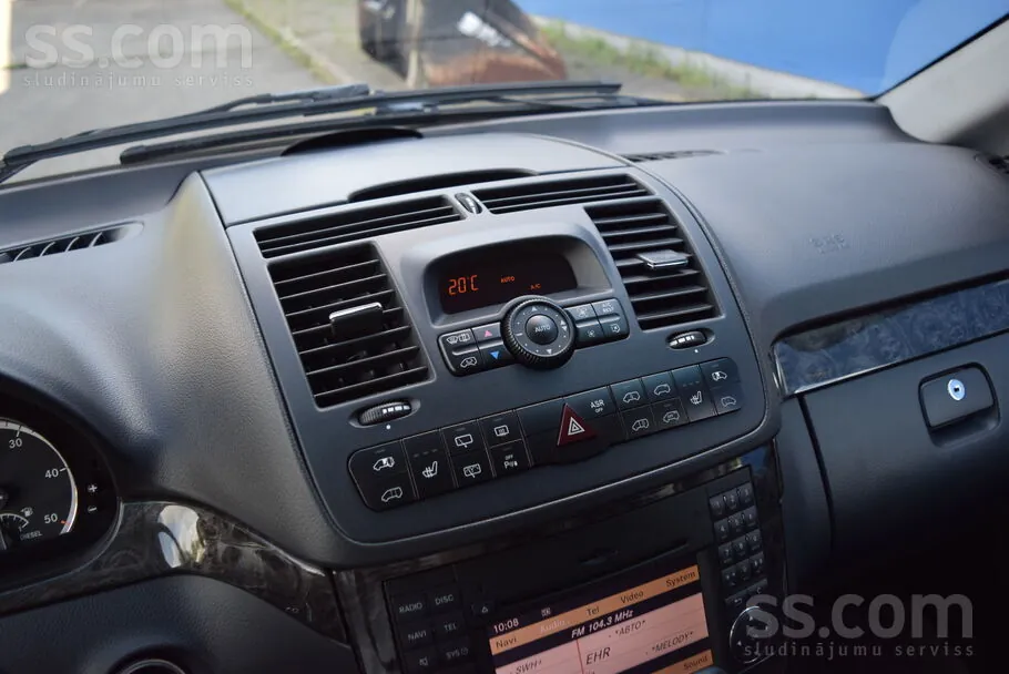 Mercedes-Benz Viano 2014 photo 5