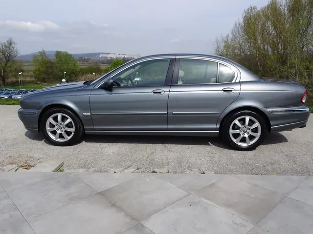 Jaguar X-Type 2005 photo 2