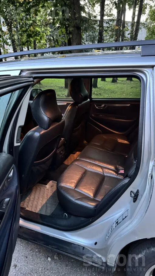 Volvo V70 2002 photo 3